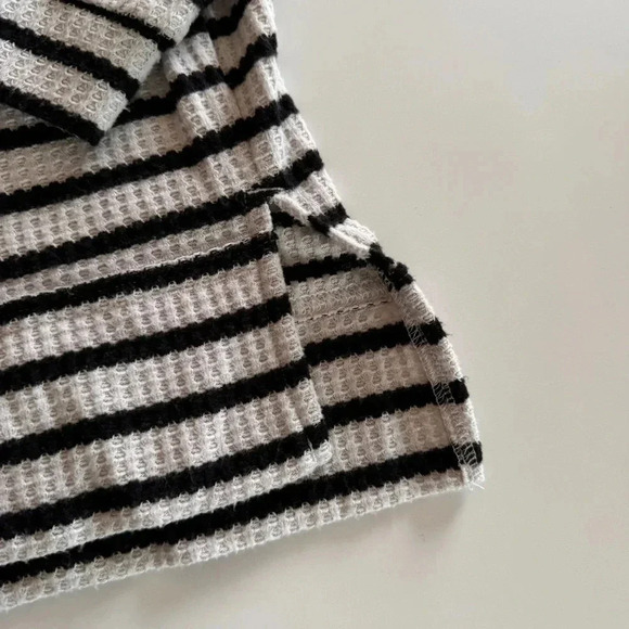 LOFT- Black and white-Striped-Long Sleeve-Tunic-Turtle Neck- Cozy- Women’s S - Picture 4 of 9